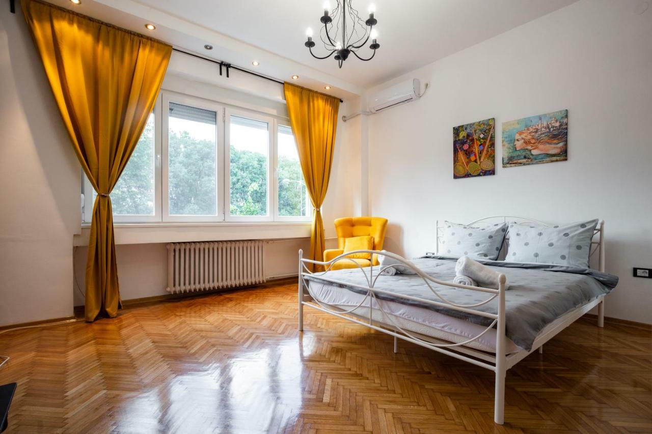 Apartment Korzo Нови-Сад Экстерьер фото